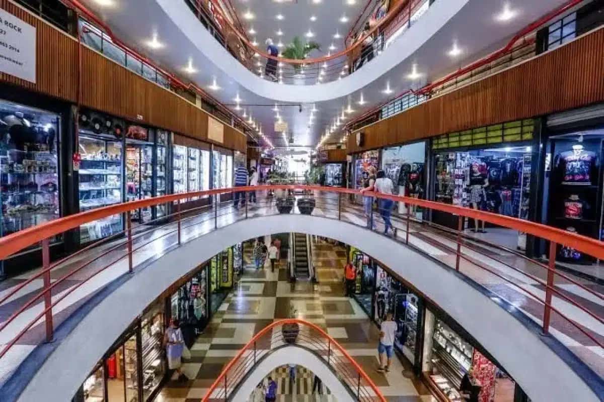 Espaço concentra cerca de 250 lojas e aposta em pequenos empreendedores