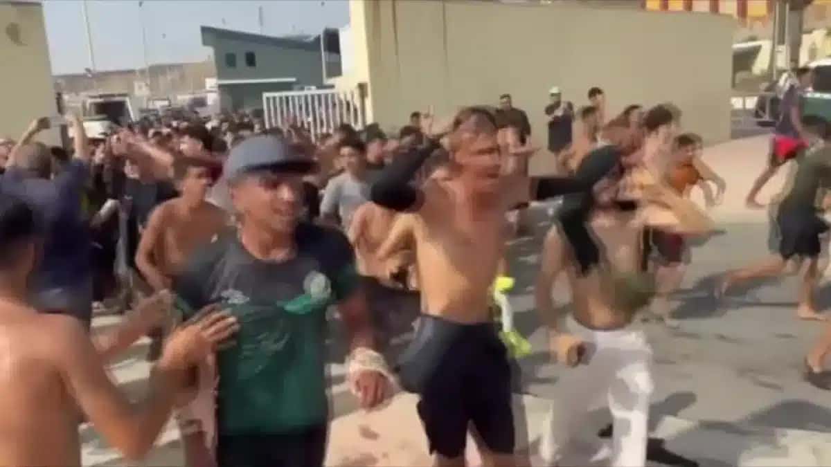 Milhares de imigrantes cruzam fronteira entre Marrocos e Ceuta, território da Espanha