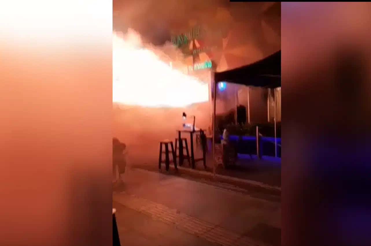 Incêndio atinge pub em Bangkok, na Tailândia