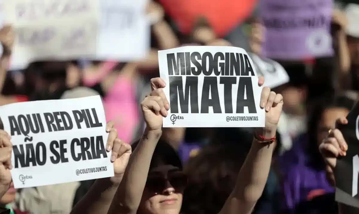 PL 896/2023 define misoginia como “a conduta que exterioriza ódio ou aversão às mulheres”