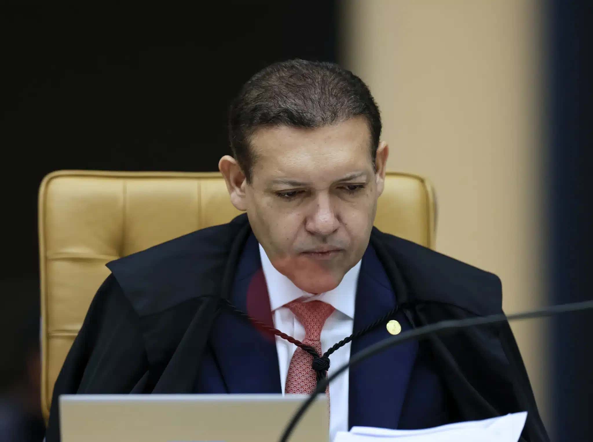 Ministro Nunes Marques na sessão Extraordinária do STF