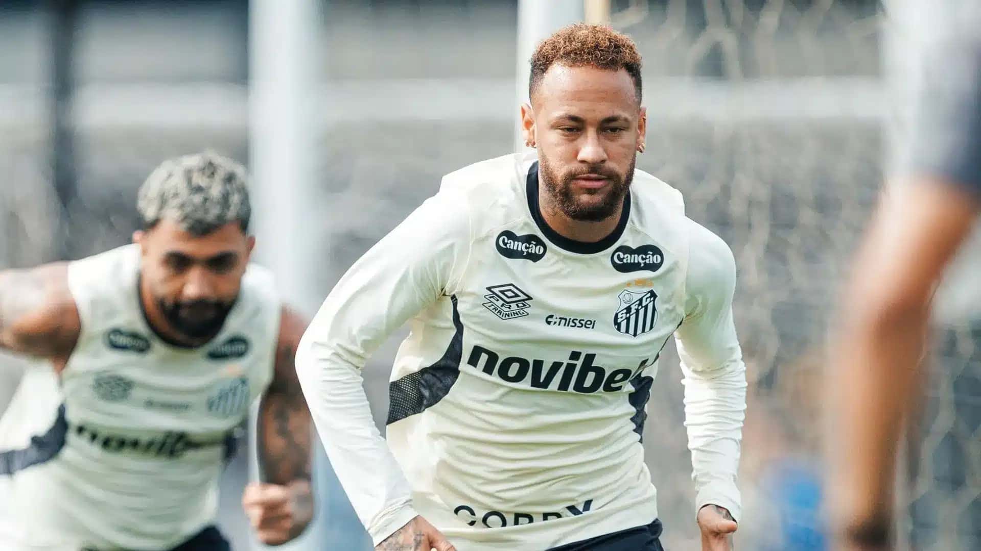 Neymar em treino do Santos