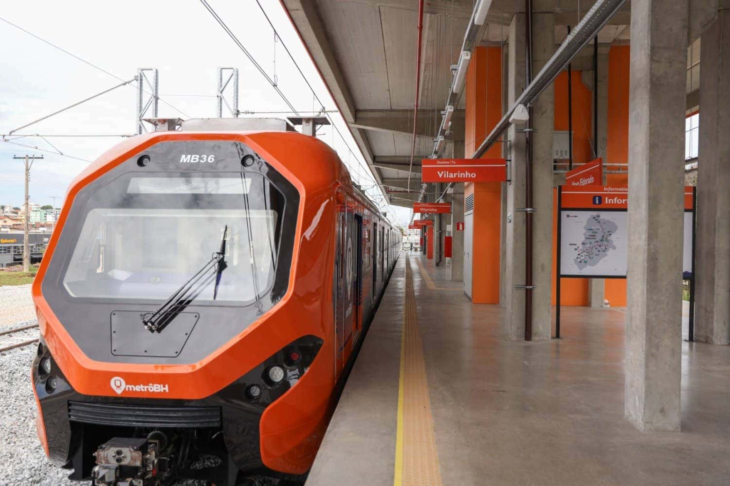 Novo trem do Metrô de Belo Horizonte, em operação (Divulgação Metrô BH)