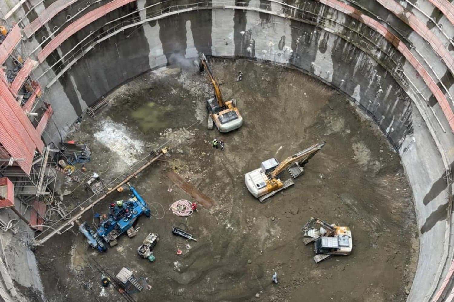 Poço central da estação Penha de França em julho de 2026 (LS Gestão)