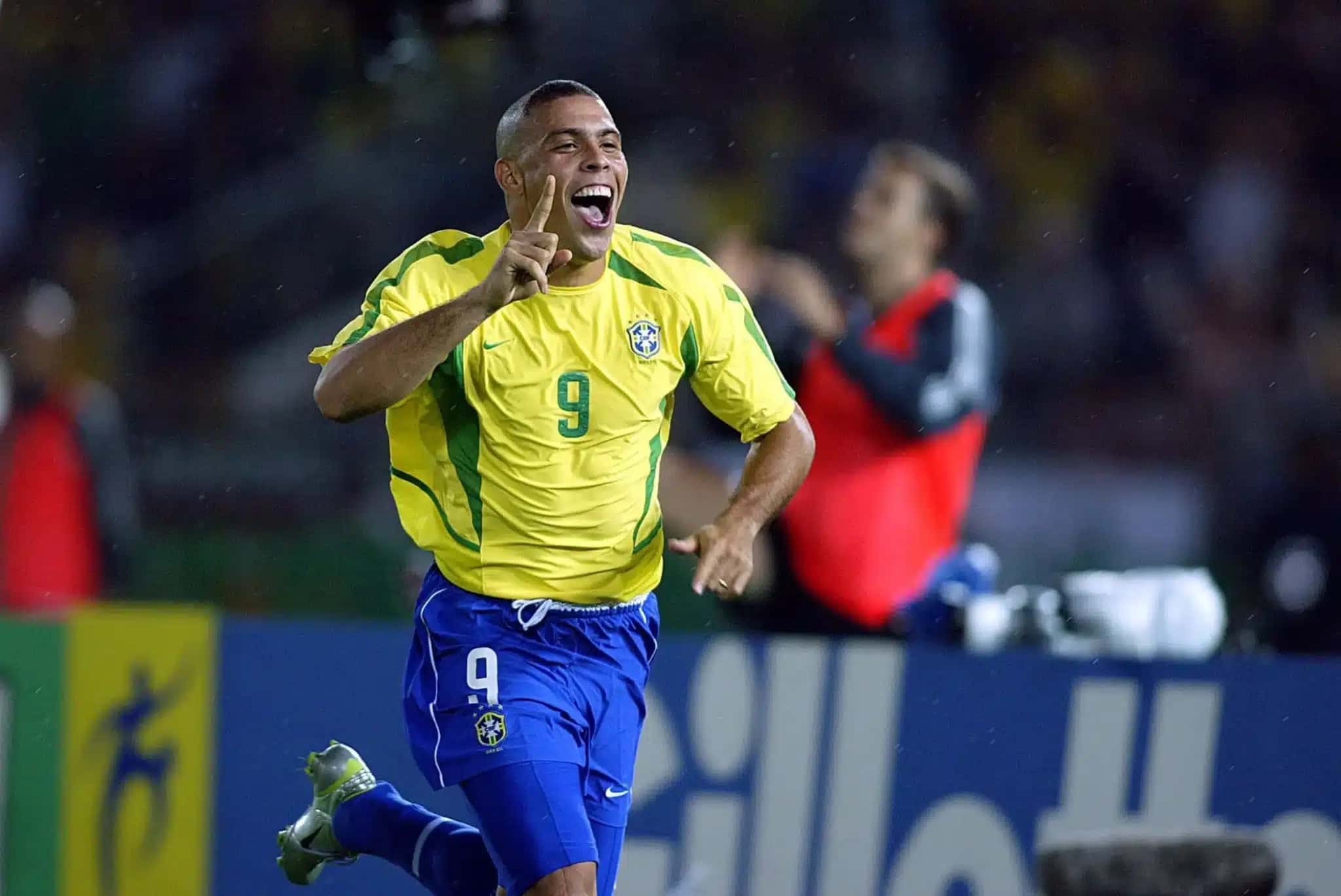 Ronaldo celebra seu gol na final da Copa de 2002 entre Brasil e Alemanha