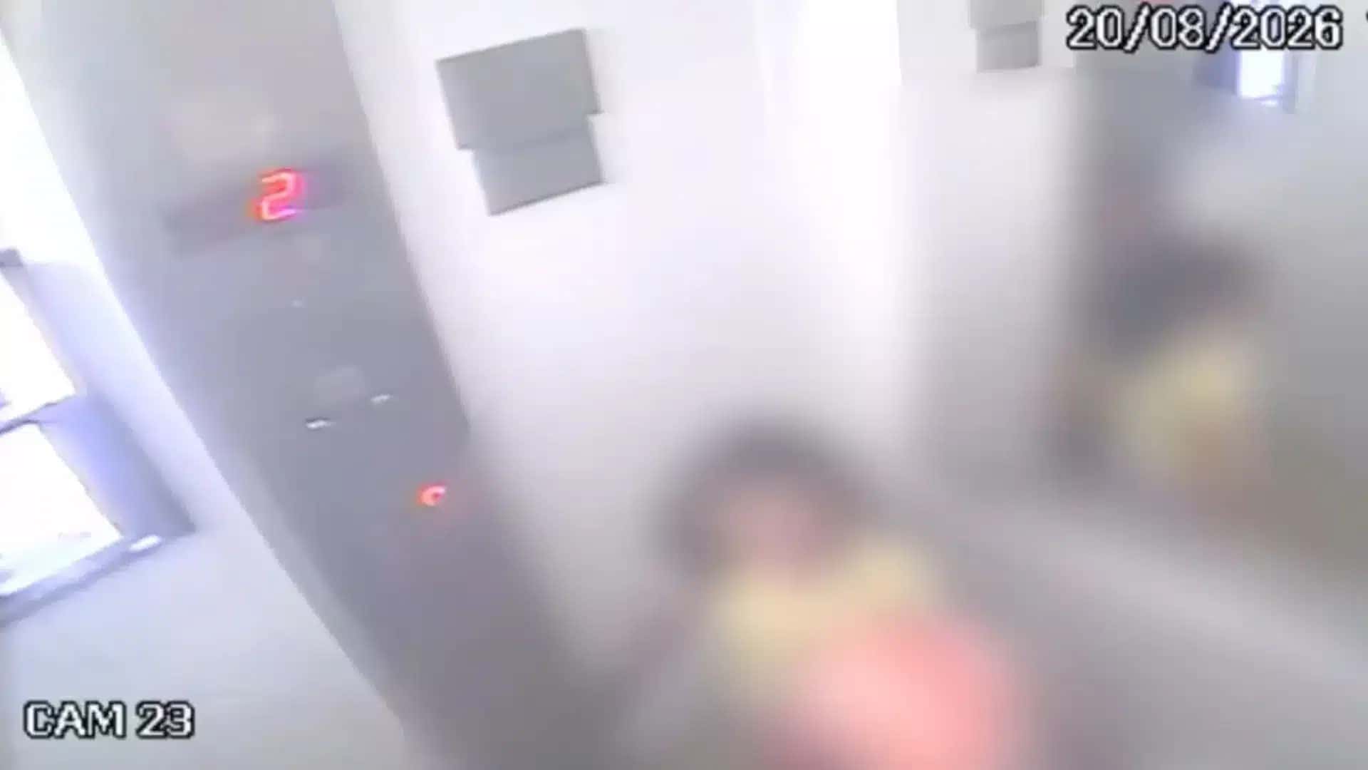 PM foi acionada por díndica que viu agressões pela câmera de segurança do elevador