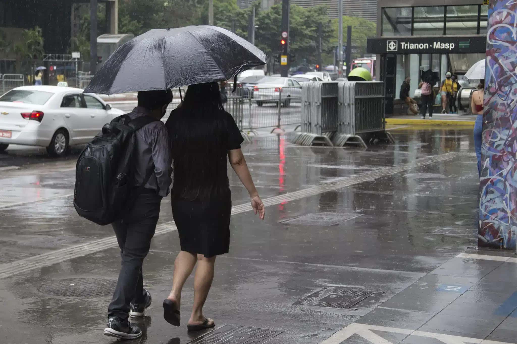 Chuva na Avenida Paulista, em São Paulo.