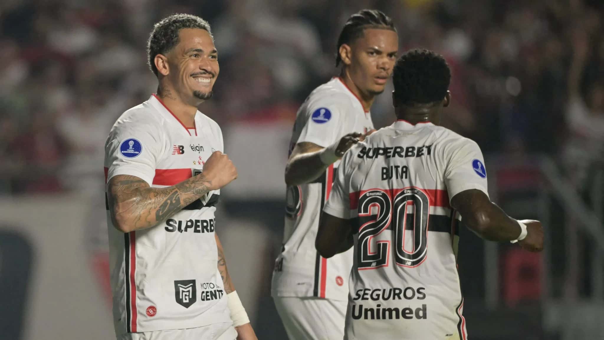 Luciano abriu o placar para o São Paulo contra o Bolívar