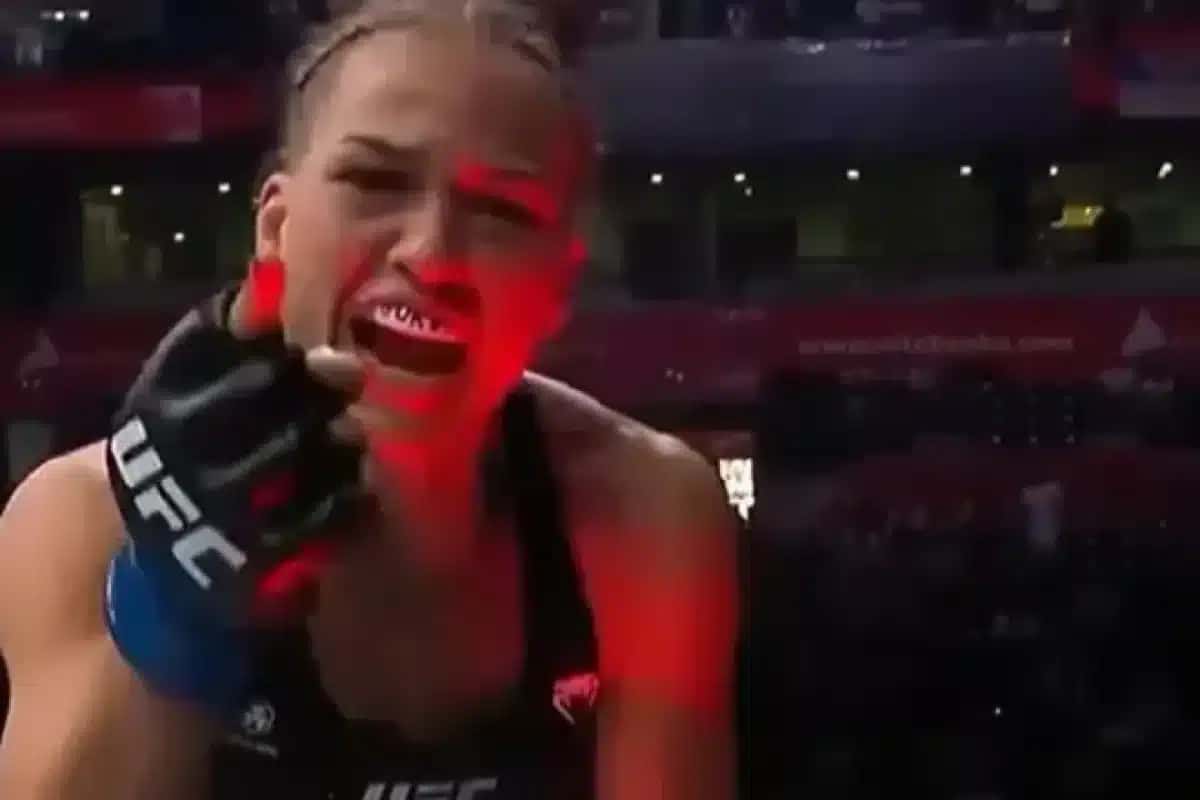 Stephanie ‘Rondinha’ Luciano comemora no UFC