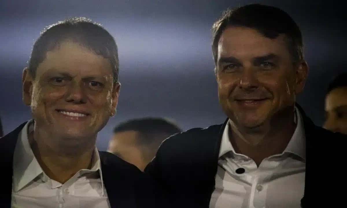 Governador Tarcísio de Freitas tem sua candidatura à reeleição oficializada neste sábado (1), durante a Convenção Estadual do Republicanos São Paulo, que será realizada no Ginásio do Ibirapuera, zona sul da capital paulista