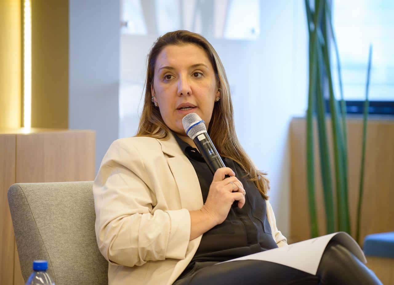 Daniella Marques falou a integrantes da comunidade judaica em São Paulo. Disse que a eleição não se trata de Flávio, mas de mudar a direção do país | Felipe Araújo/Divulgação – 26.ago.2026