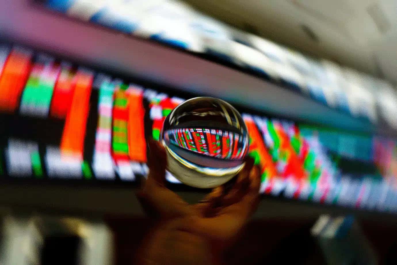 B3: aplicação na Bolsa tem crescido com queda dos juros, mas investidor precisa saber dos riscos