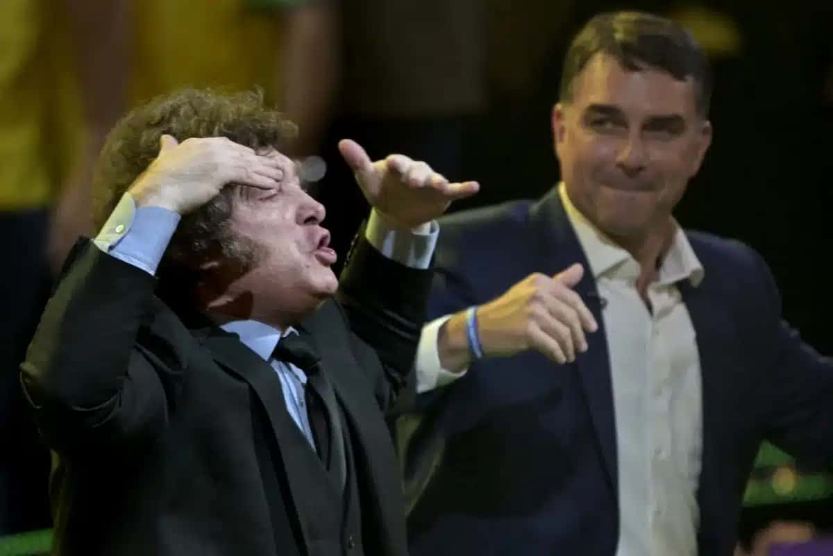O presidente da Argentina, Javier Milei, decidiu atuar como cabo eleitoral da extrema direita latina. Foto: Nelson Almeida/AFP