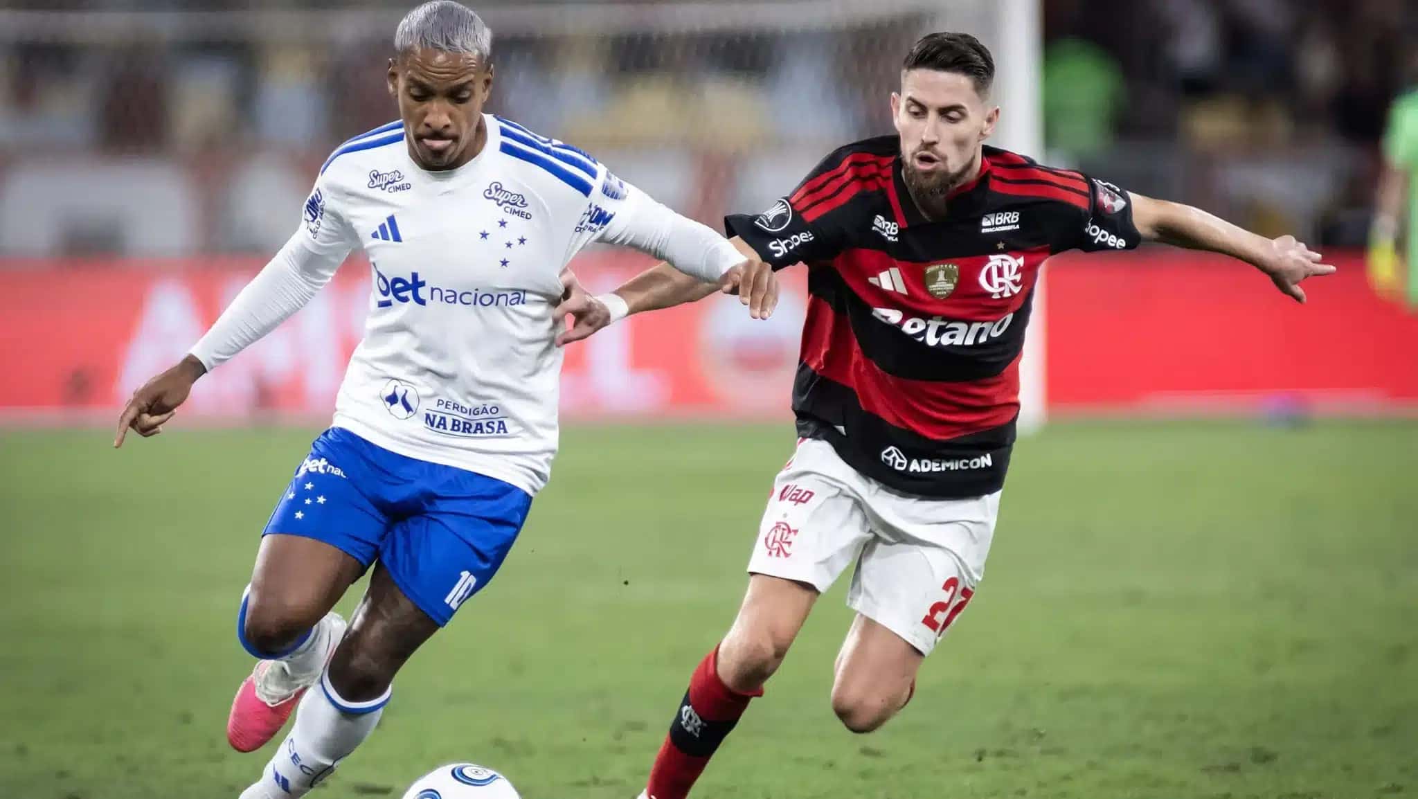 Matheus Pereira em Flamengo x Cruzeiro, no Maracanã