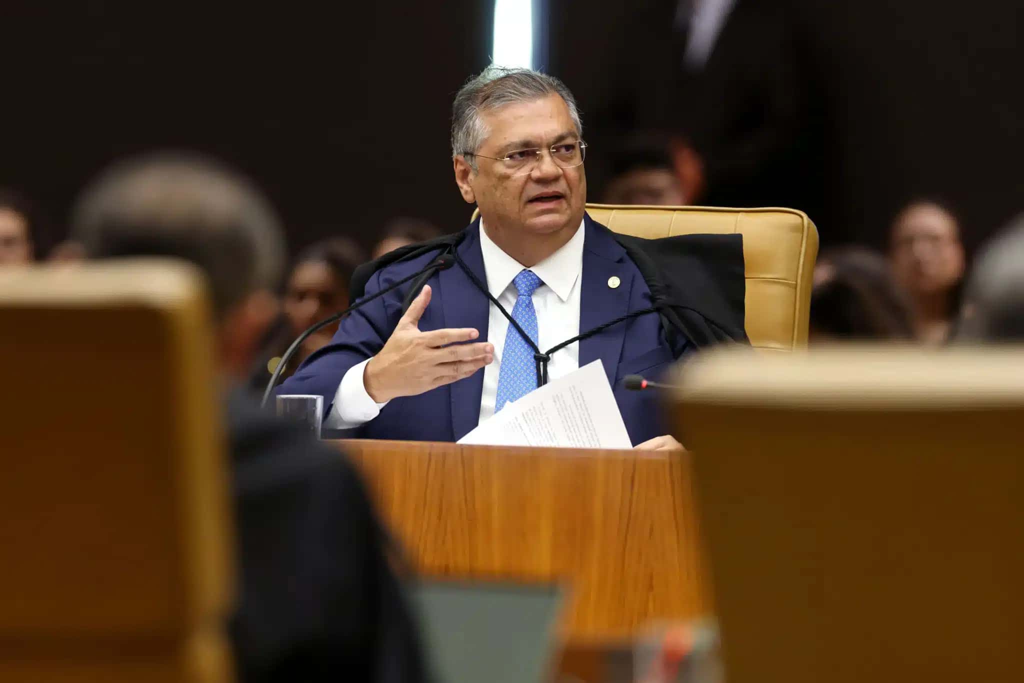 Ministro Flávio Dino durante sessão plenária do STF