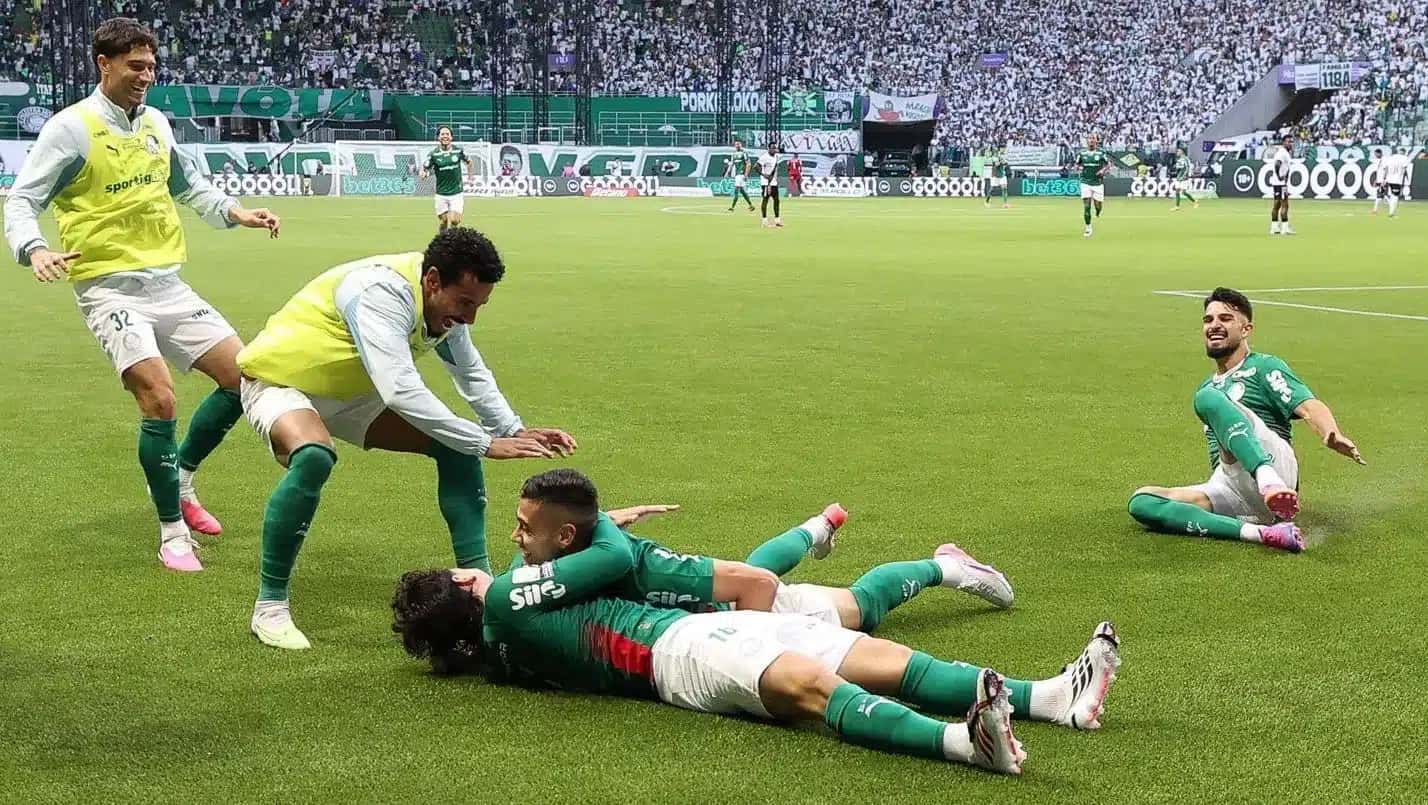 Palmeiras goleou o Vasco pela 24ª rodada do Campeonato Brasileiro