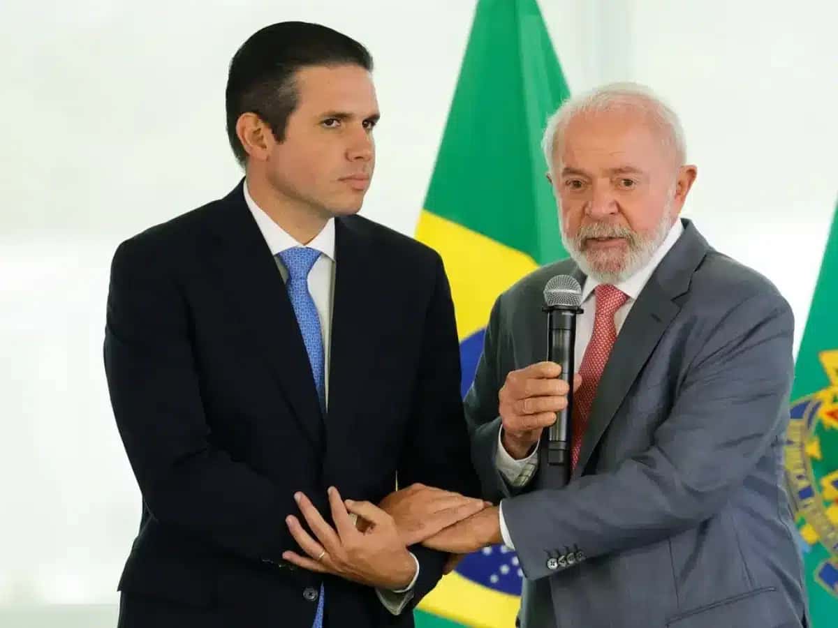 Presidente Lula e Hugo Motta, presidente da Câmara dos Deputados, trocaram farpas após aprovação do PL Antifacção