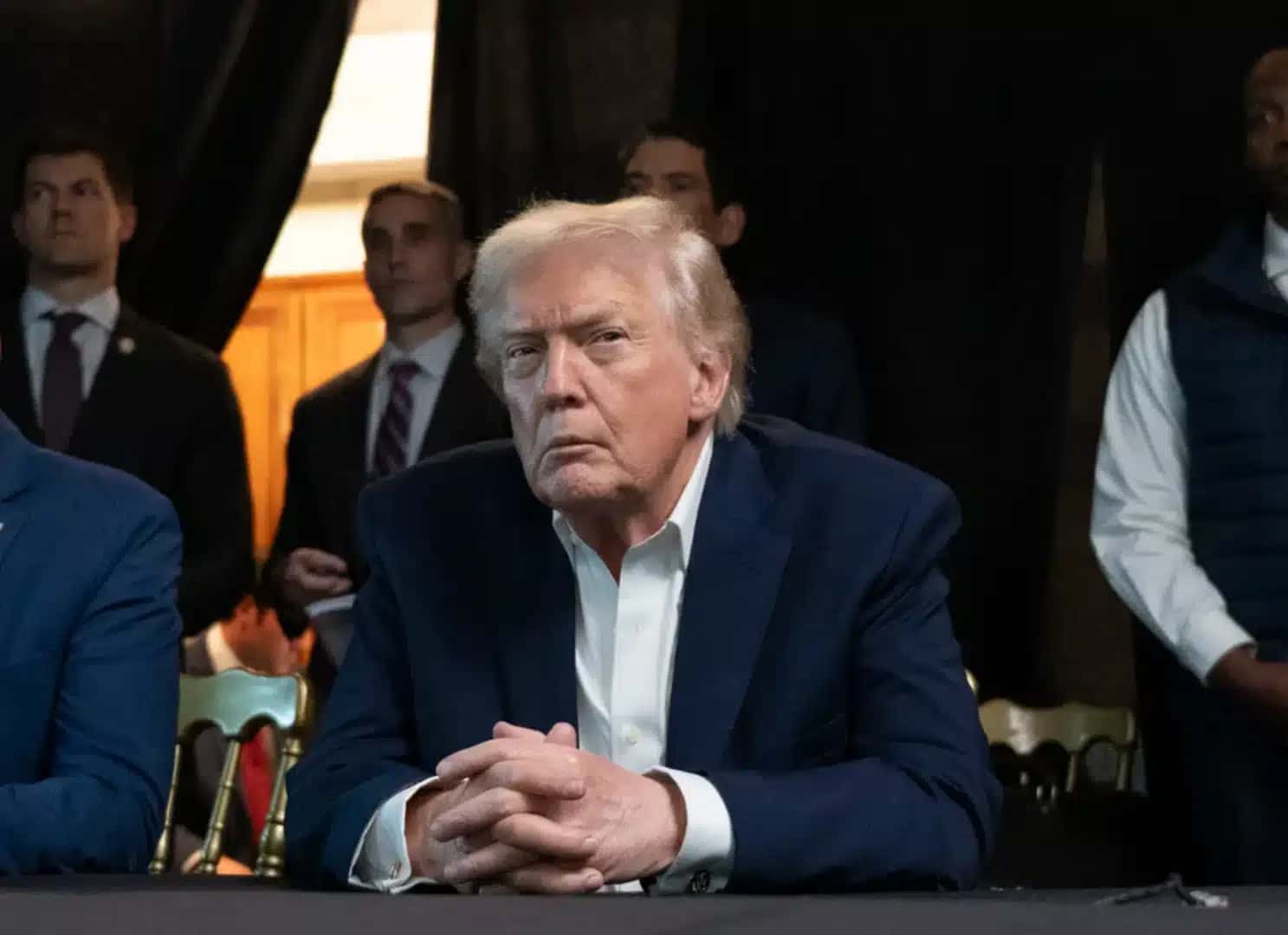 A retomada de investigações comerciais é uma das alternativas que o governo Trump planeja usar para manter parte da arrecadação diante da decisão da Suprema Corte que tornou o tarifaço ilegal | Casa Branca – 3.jan.2026