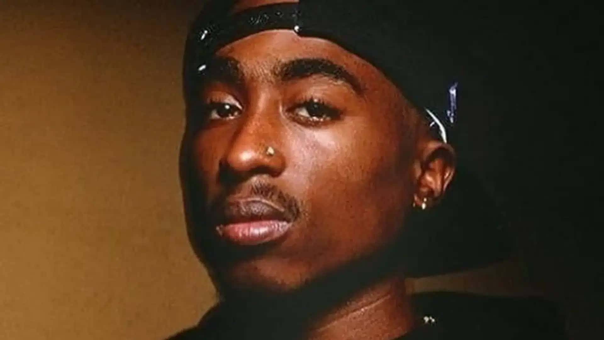 Tupac faleceu em 1996, após sofrer ferimentos a balas