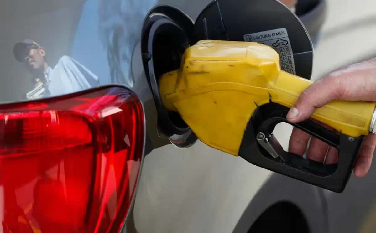 EANP: gás de cozinha sobe, diesel fica estável e gasolina recua