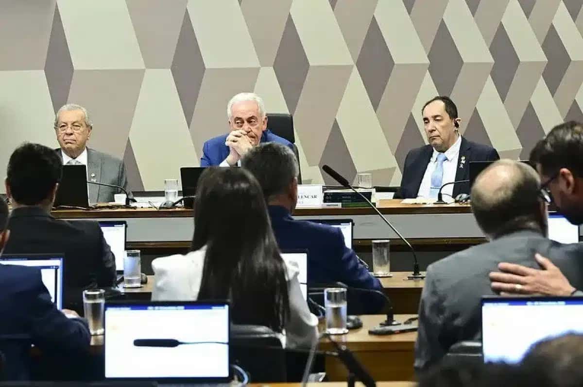CCJ do Senado