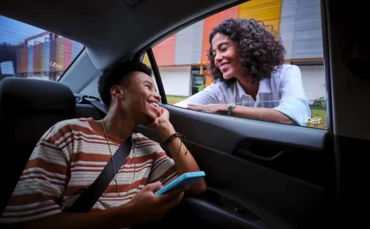 Uber terá transmissão de vídeo ao vivo para pais
