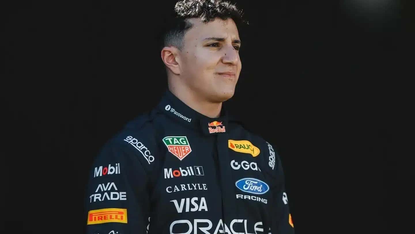 Hadjar desfalca Red Bull no GP da Espanha por lesão no pulso