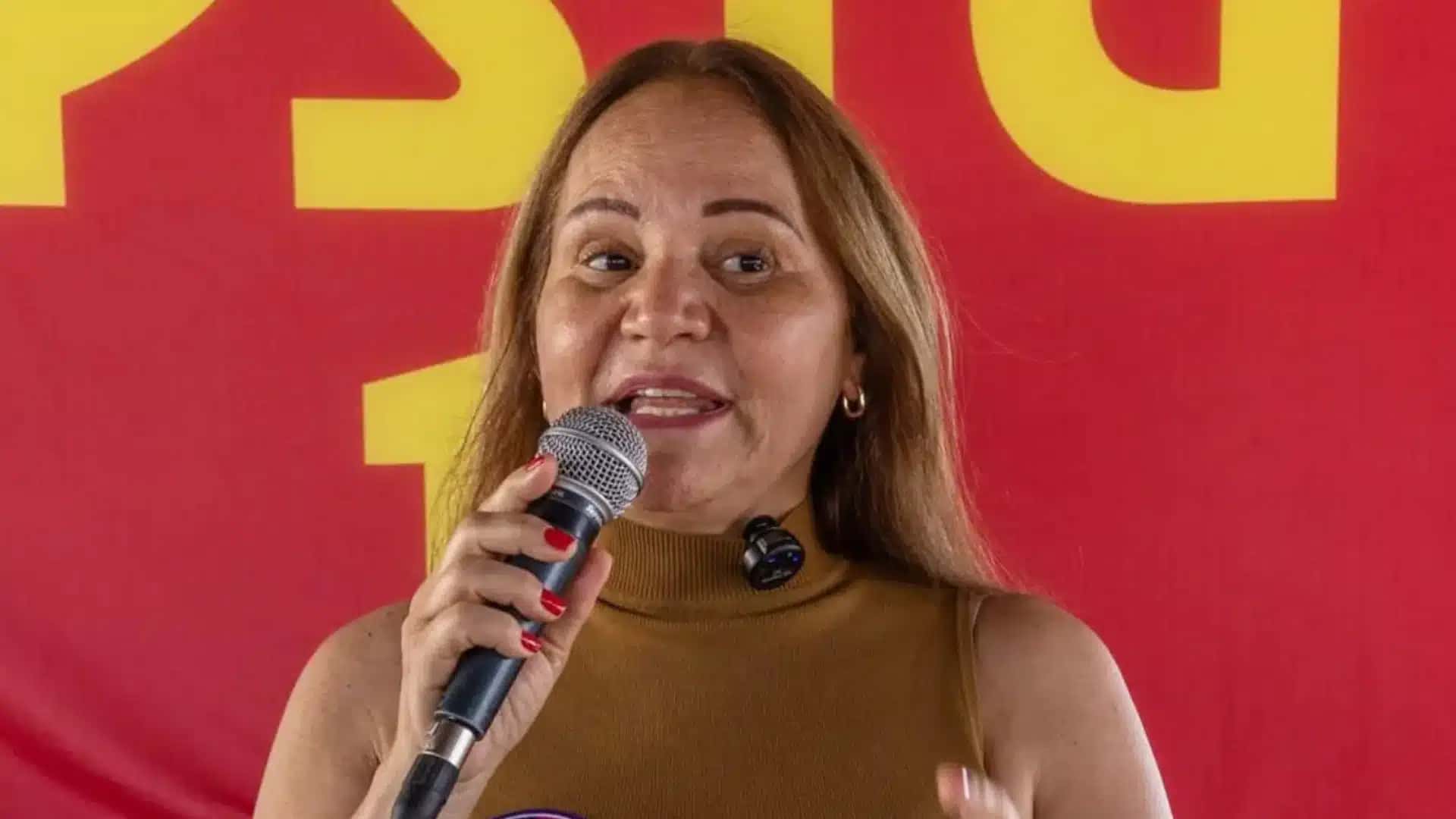 A candidata ao Senado pelo estado de São Paulo, Dra. Eliana Ferreira (PSTU)