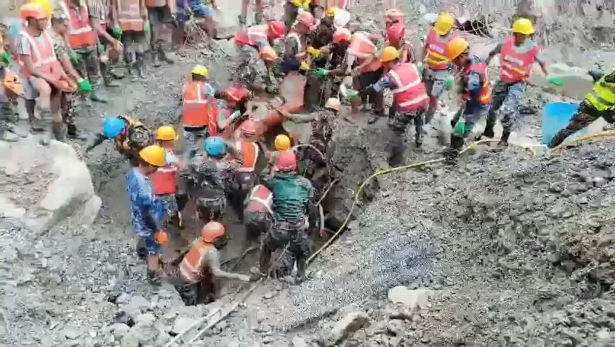 Equipes de resgate em túnel ligado a usina hidrelétrica após enchentes no Nepal 4 de setembro de 2026 Exército do Nepal/Divulgação via REUTERS