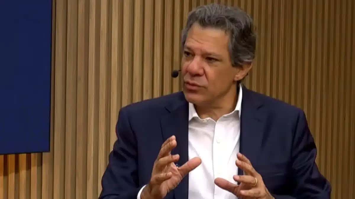 Fernando Haddad, candidato do PT ao governo de SP, em sabatina