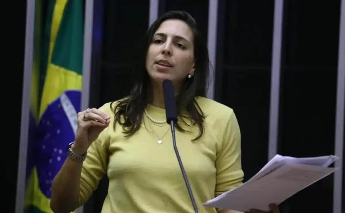 Natália Bonavides é candidata do PT à Prefeitura de Natal