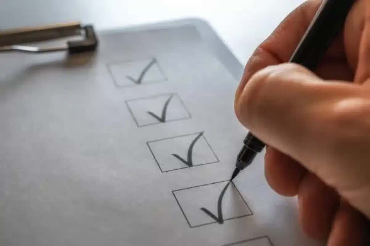 Checklist pode ajudar o consumidor a avaliar se um seguro automotivo digital oferece informações claras antes da contratação.