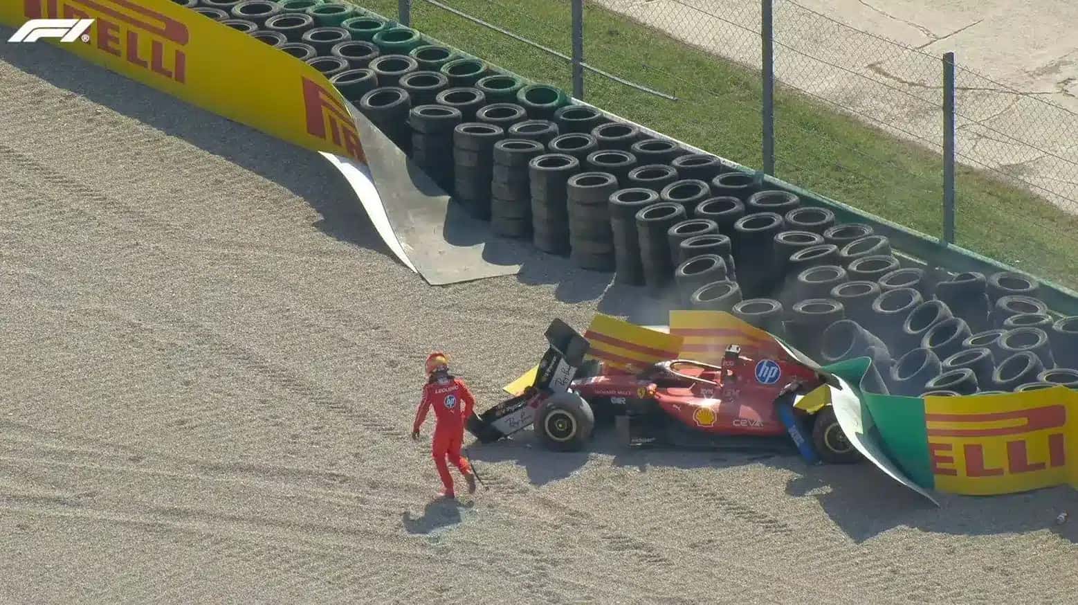 Leclerc, da Ferrari, bateu no GP de Monza