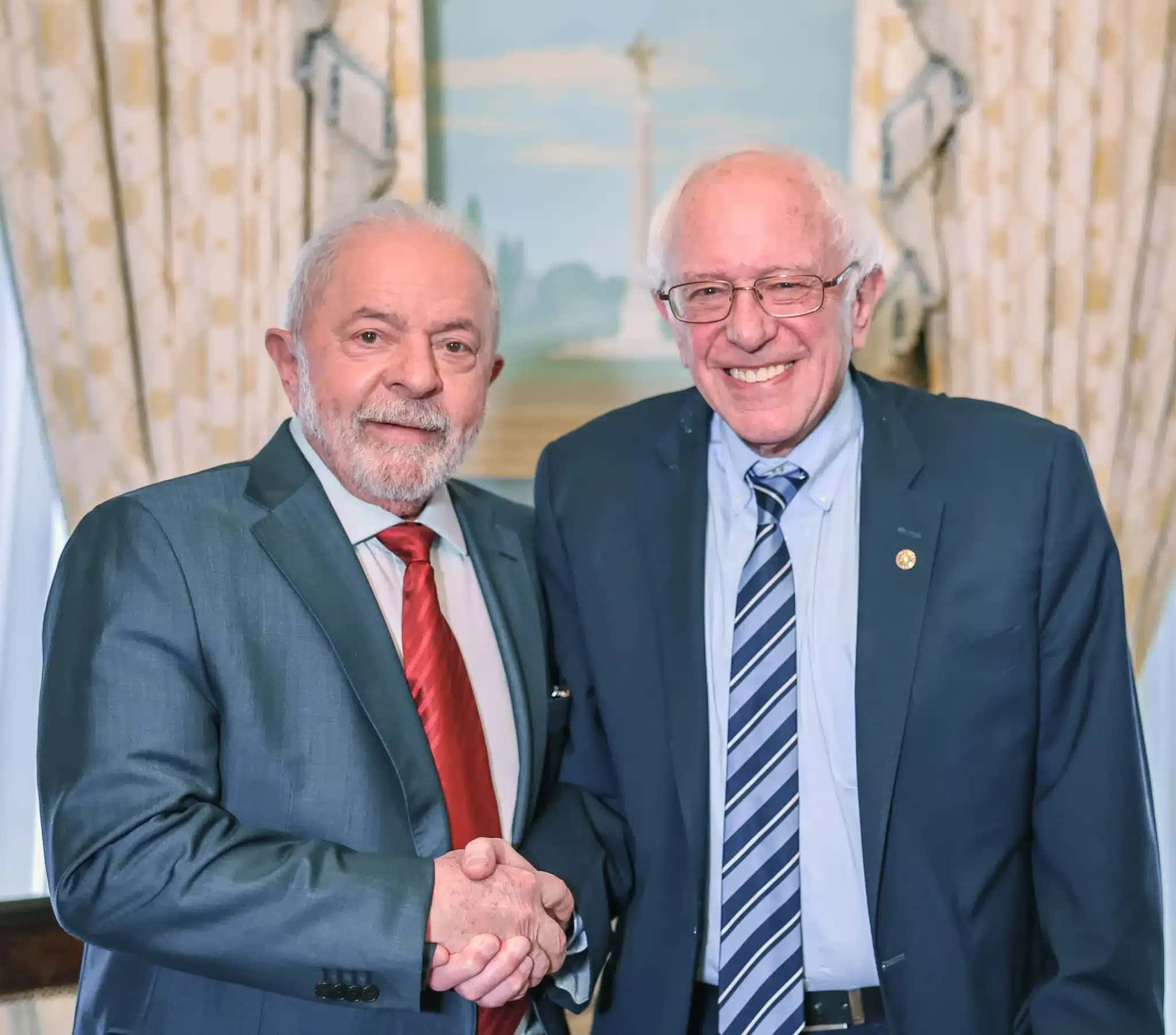 O presidente da República, Luiz Inácio Lula da Silva, e o senador democrata Bernie Sanders, em Washington