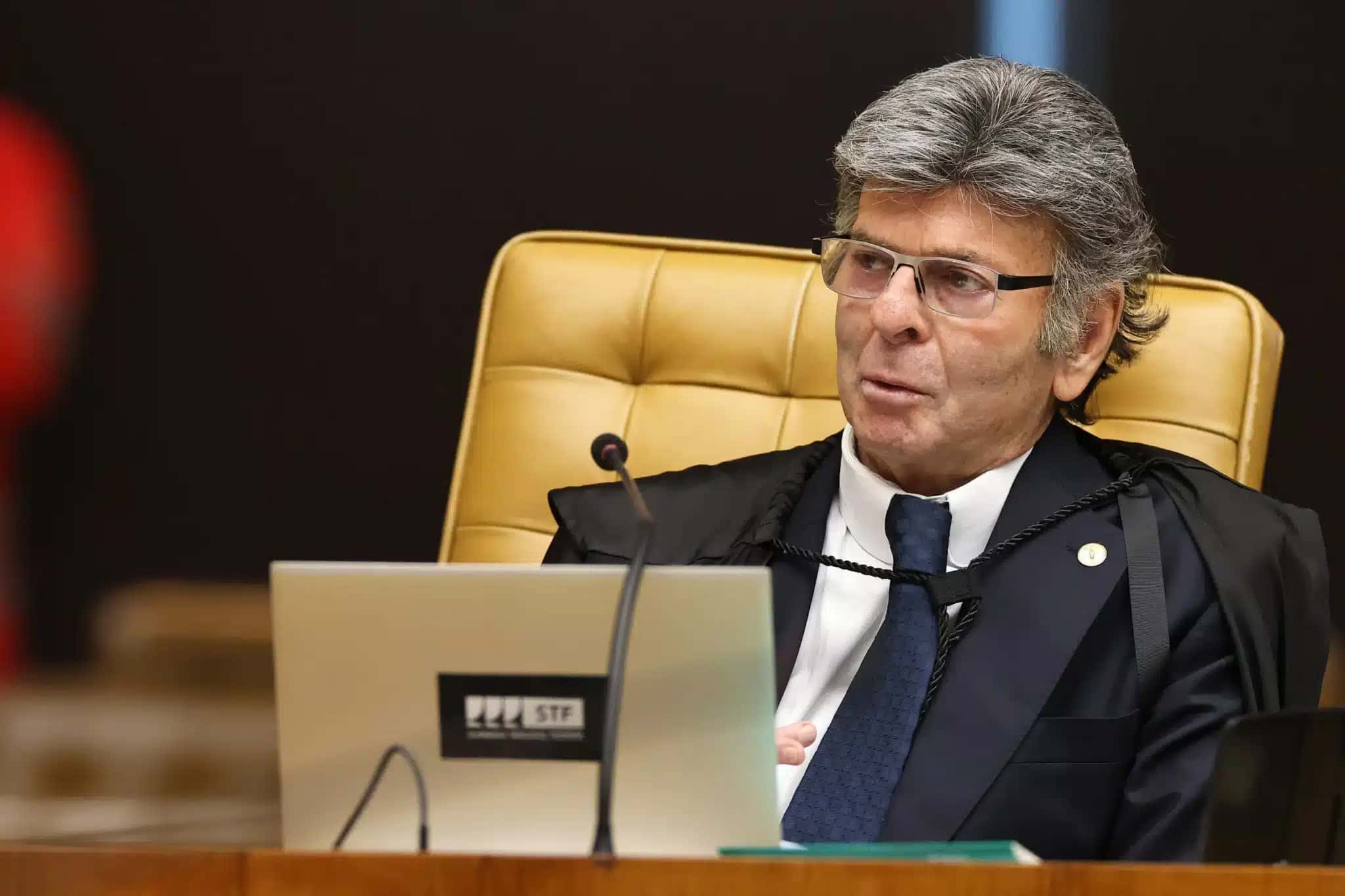 O ministro Luiz Fux durante sessão plenária do STF