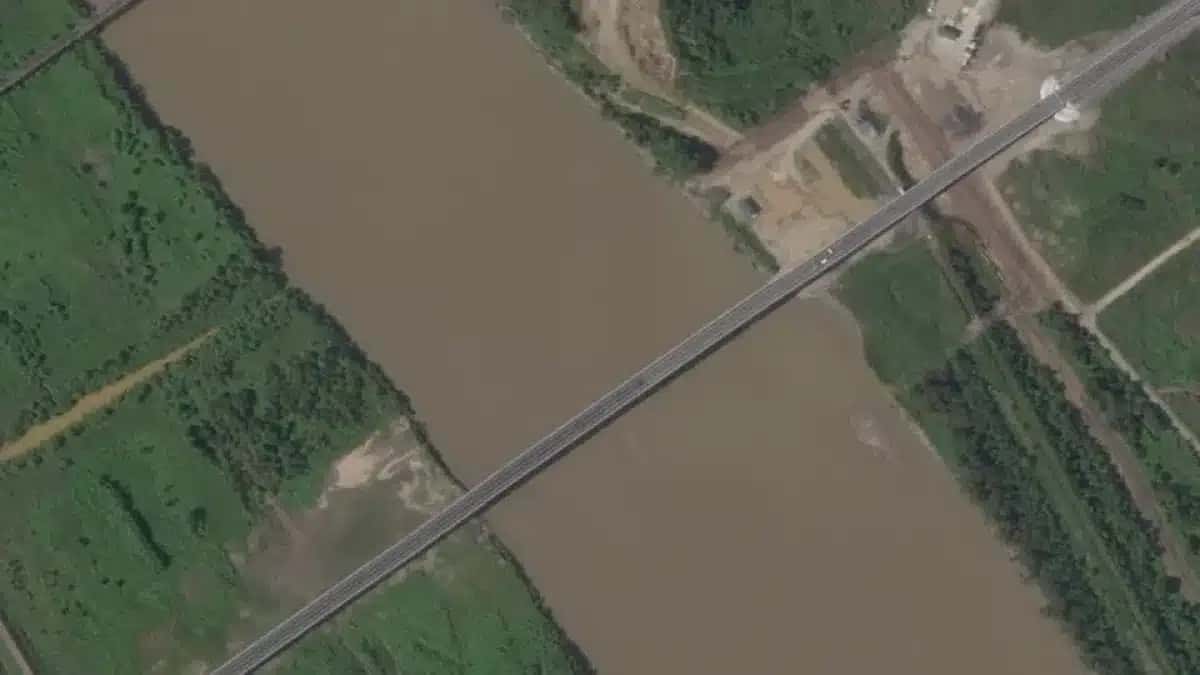 Imagem de satélite mostra ponte rodoviária que liga Rússia à Coreia do Norte