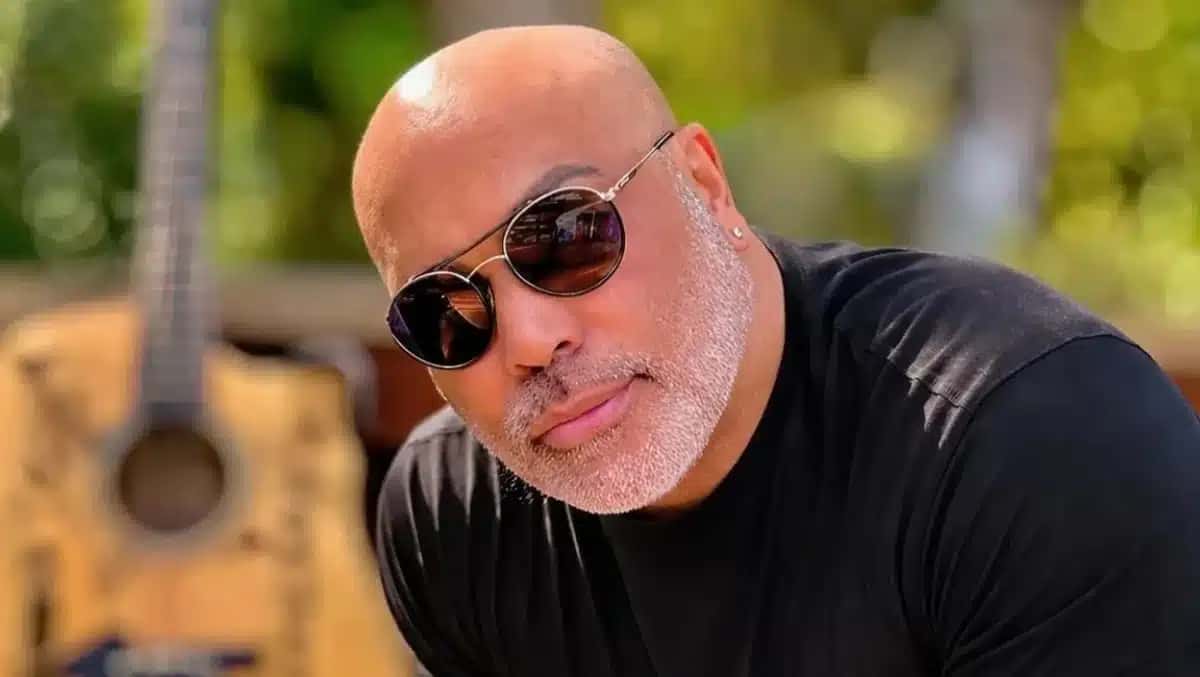 Cantor teve trabalhos antes de conseguir se sustentar com a música