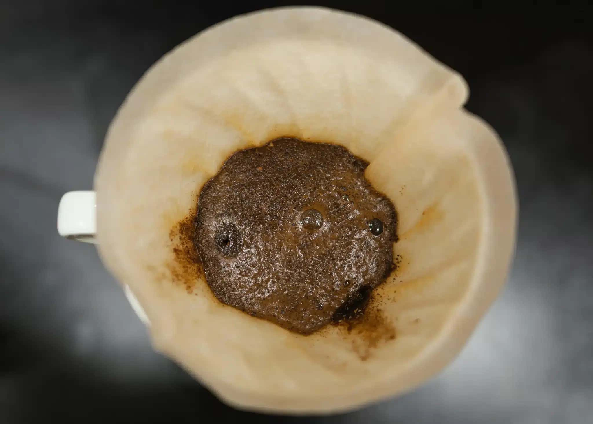 Borra de café com canela pode ser um neutralizador de odor natural