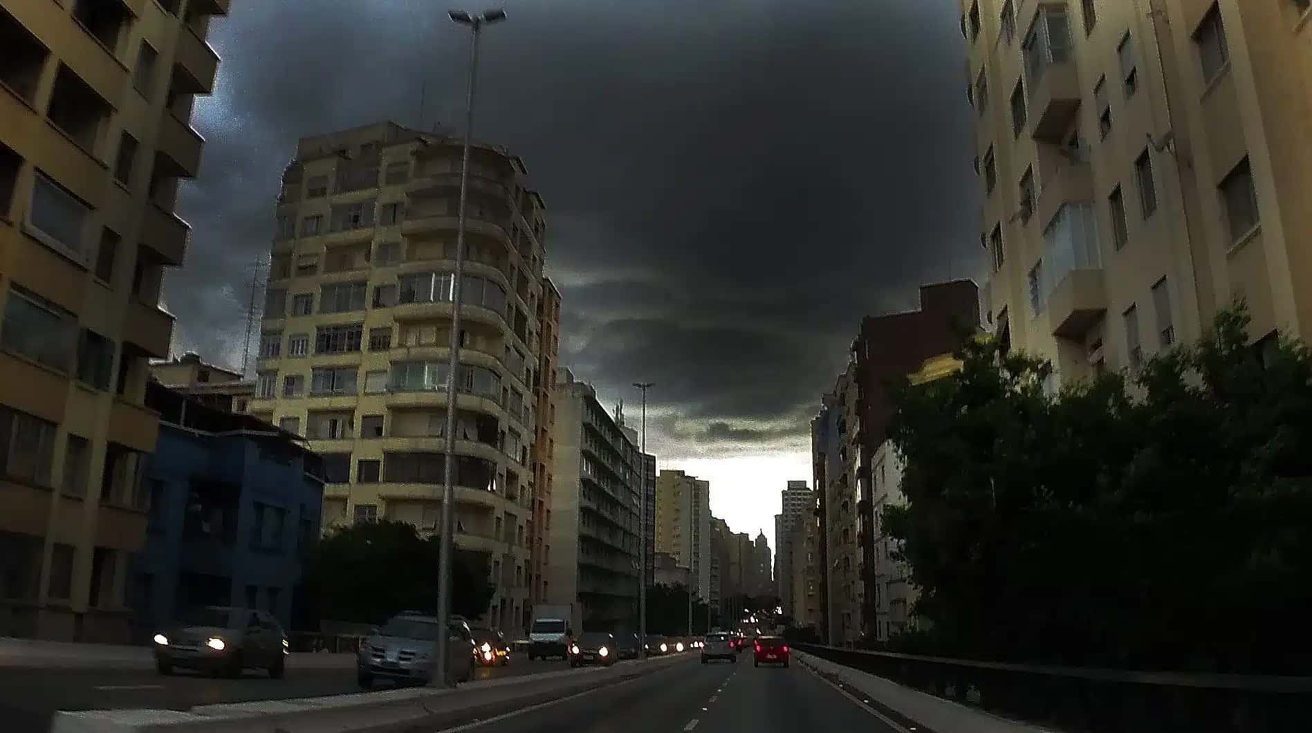 Tempestade na região central de São Paulo.