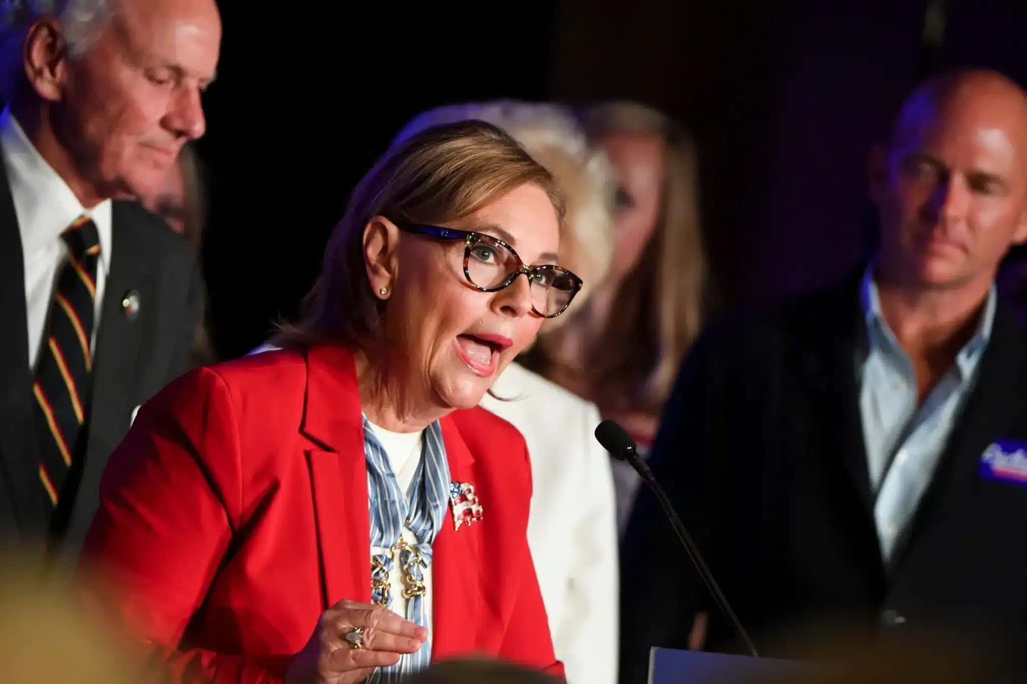 A senadora republicana Darline Graham fala durante um evento de acompanhamento da noite eleitoral em Columbia, Carolina do Sul.