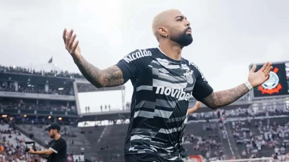 Gabigol, do Santos, treinando antes de clássico contra o Corinthians