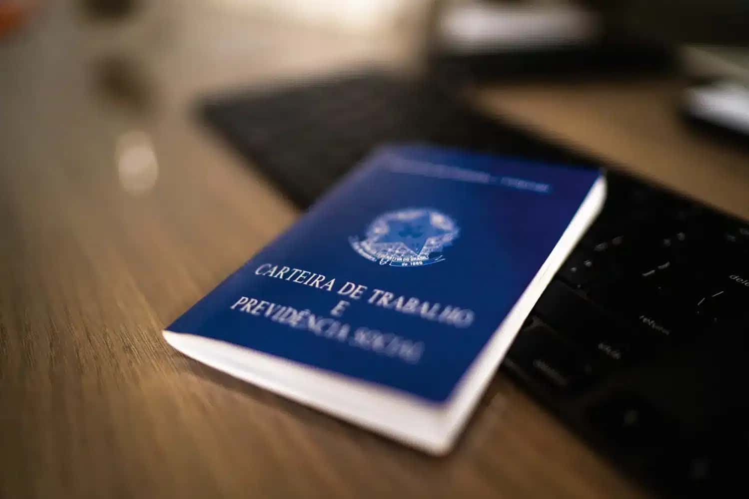 Carteira de trabalho | Foto: Getty Images