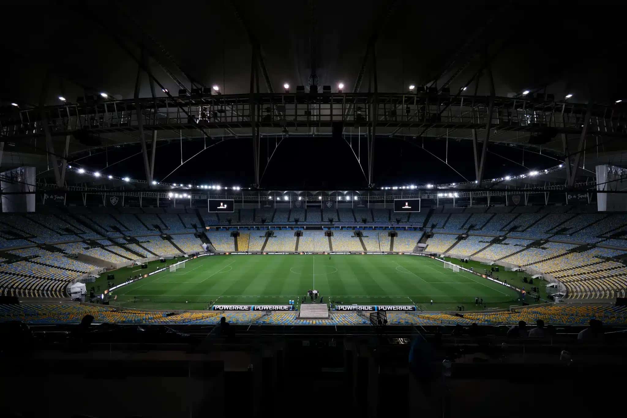 Estádio do Maracanã, no Rio, vai ser o palco do Clássico dos Milhões hoje | Foto: Getty Images