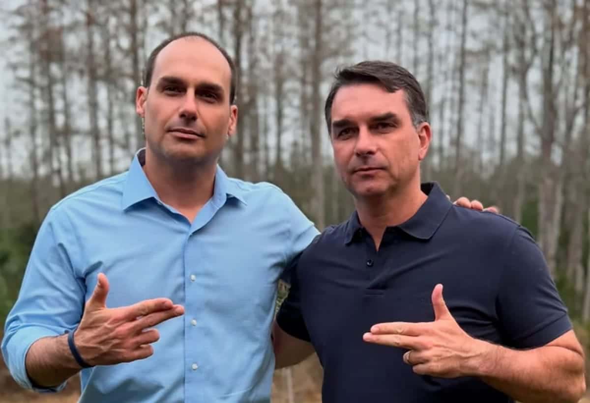 Irmãos Bolsonaro estão nos EUA | Instagram / Eduardo Bolsonaro | Foto: Reprodução/Opera Mundi