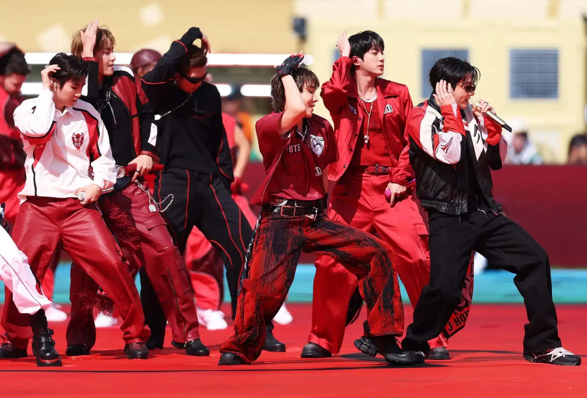 Integrantes do BTS durante final da Copa do Mundo 2026 | Foto: Reprodução/CNN Brasil