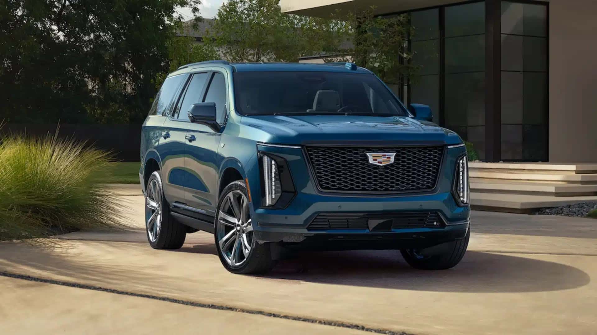 Cadillac Escalade: SUV de grande porte é um dos mais desejados pelos brasileiros