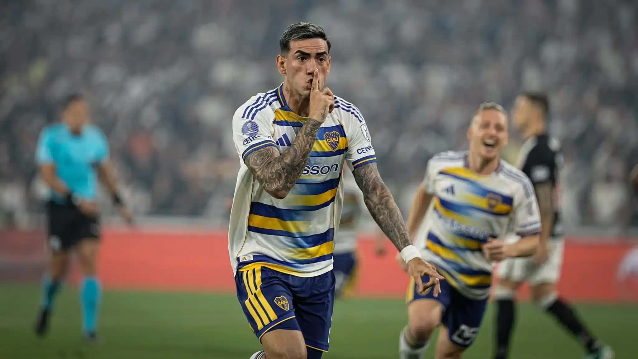Di Lollo celebra seu gol pelo Boca na semifinal contra o Vasco.