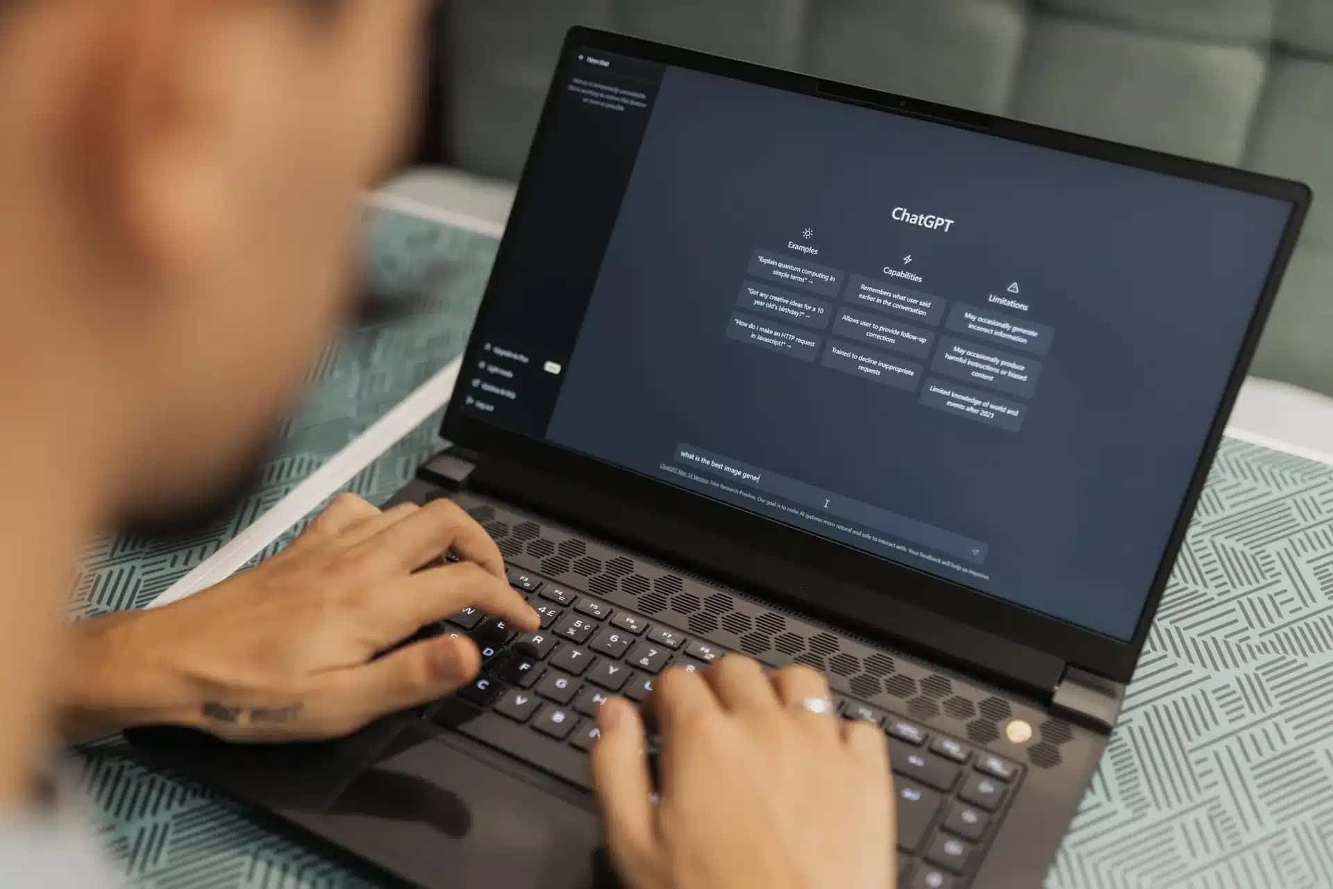 O ChatGPT é uma das principais ferramentas de inteligência artificial generativa disponíveis atualmente, mas está longe de ser uma AGI.