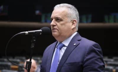 Relator da CPMI do INSS: Não é o momento adequado para investigar ligação entre irmão de Lula e esquema