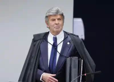 Julgamento da sessão do Tribunal Penal do STF volta a ser realizado para a conclusão do voto do vice-presidente, André Luiz Fux